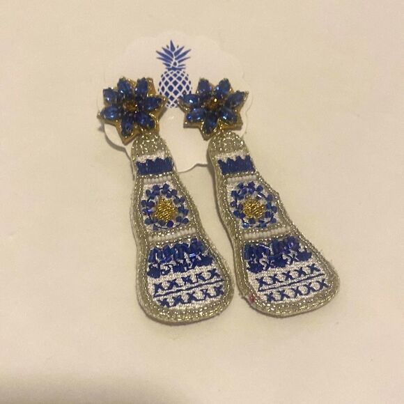 Beaded Tequila Bottle Earrings - Picture 1 of 3